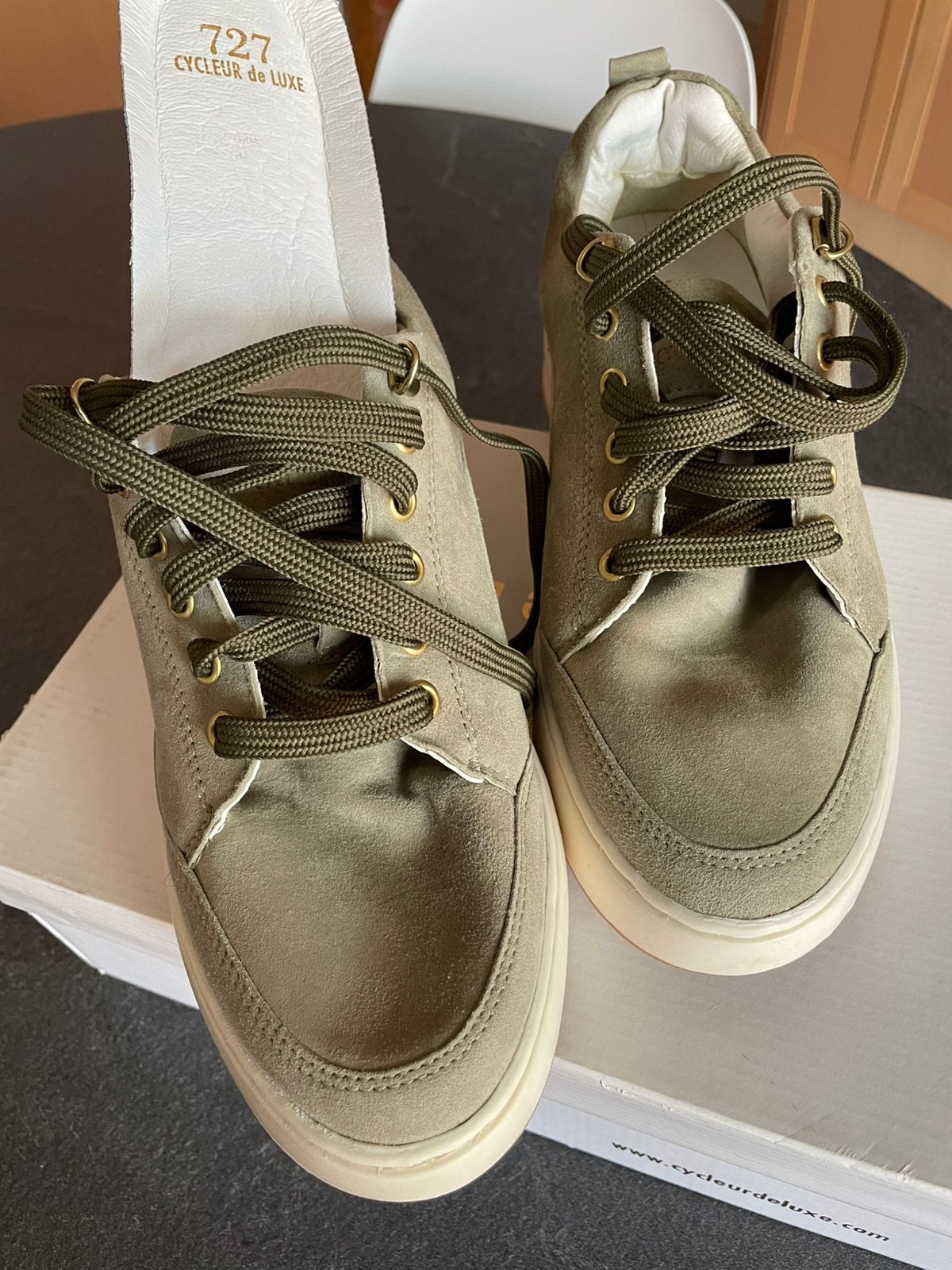 Nieuwe sneakers M/37, Ophalen of Verzenden, Zo goed als nieuw, Sneakers