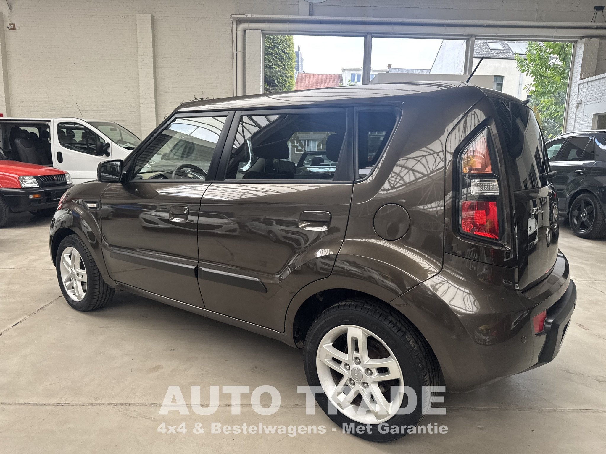 Kia Soul 1.6 Diesel | USB | Garantie + Keuring, Auto's, Kia, Voorwielaandrijving, Gebruikt, 4 cilinders, Bruin