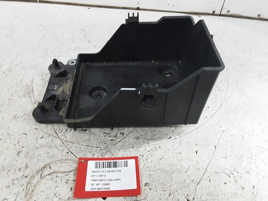 SUPPORT DE BATTERIE Mazda CX-3 (DJ / DK) (D09H56041), Mevr. I. Hauben, Mazda, Utilisé, Rue de l'Espoir 34 34
4030  GRIVEGNÉE, BE