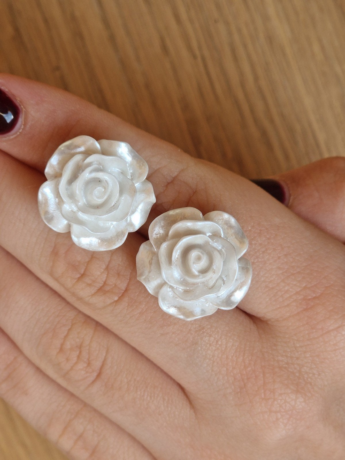 bloemen oorbellen, Bijoux, Sacs & Beauté, Enlèvement ou Envoi, Blanc