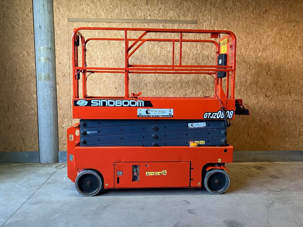 Schaarlift 10m Sinoboom, Ophalen