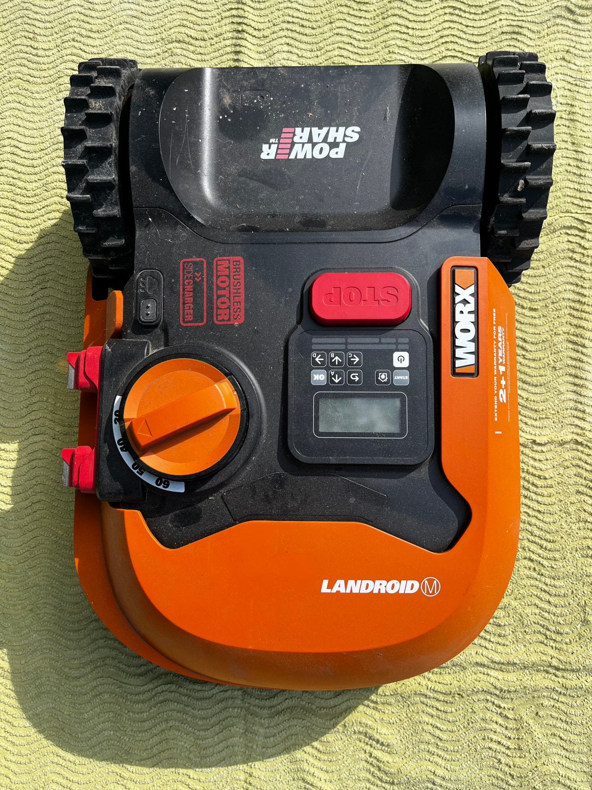 Tondeuse Robotisé WORX M1000-WRI43E, Jardin & Terrasse, Enlèvement, Utilisé, Avec capteur de pluie
