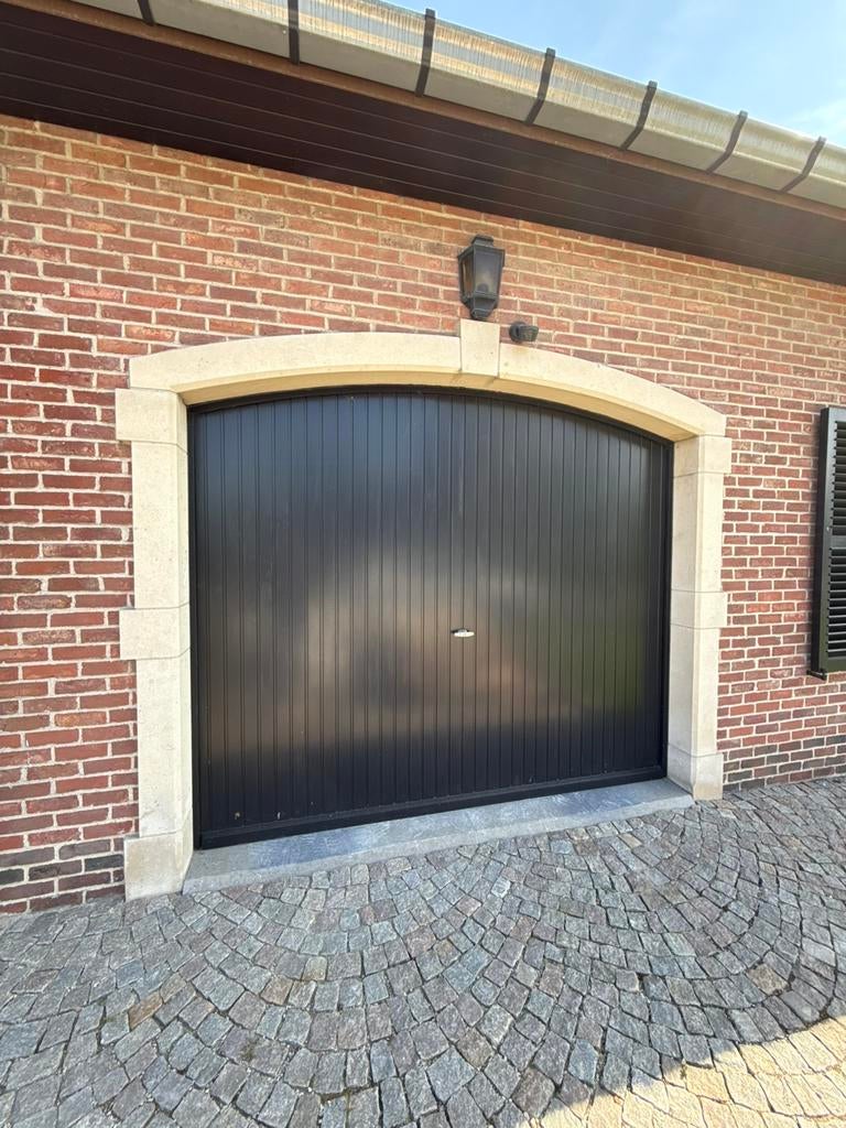Garagepoort met motor