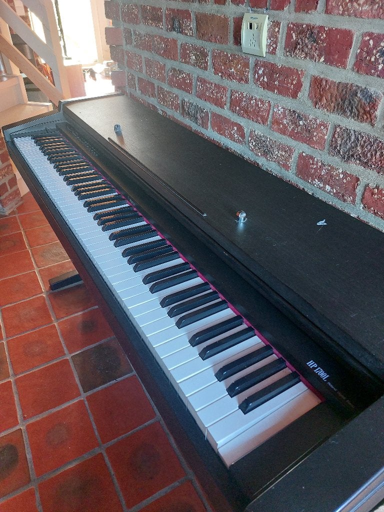 Piano Roland, Muziek en Instrumenten, Ophalen, Gebruikt, Zwart, Digitaal