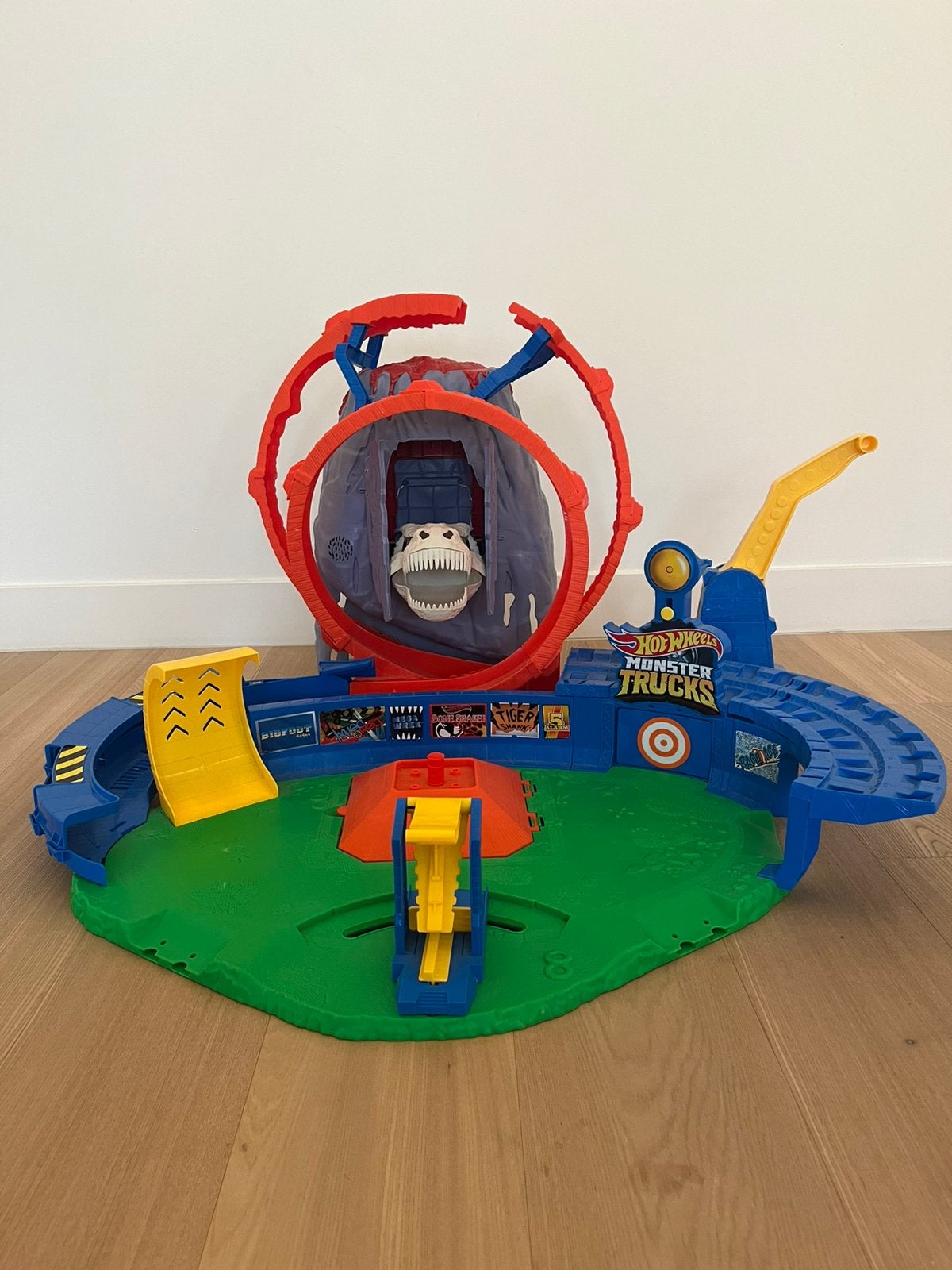 Hotwheels Dino Parcours, Kinderen en Baby's, Speelgoed | Racebanen, Verzenden, Zo goed als nieuw, Hot Wheels