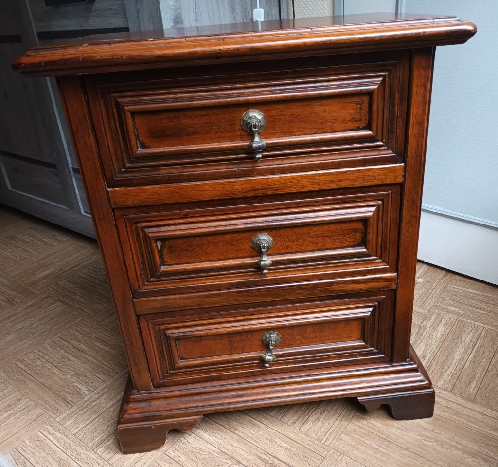 petit meuble de chevet vintage, 45 à 65 cm, Enlèvement, Utilisé, 55 à 70 cm