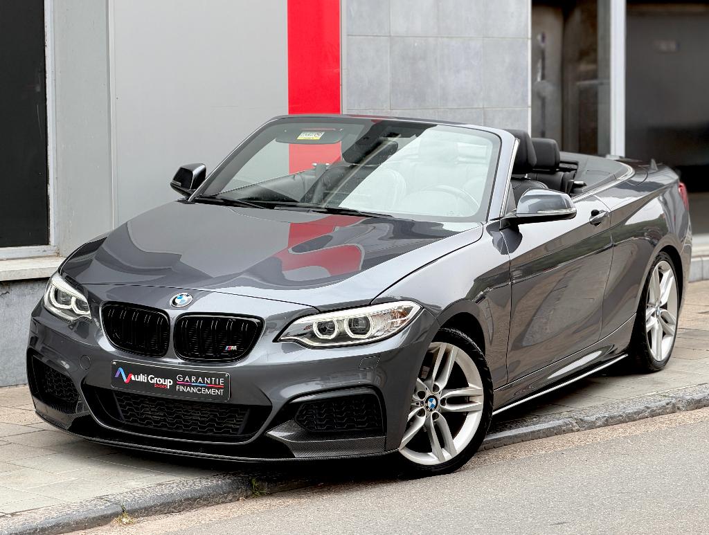 BMW 218 IA*Cabriolet*BT.Auto*Pack M*1jaar garantie*69.000 km, Auto's, 4 zetels, 4 cilinders, Leder, Zilver of Grijs
