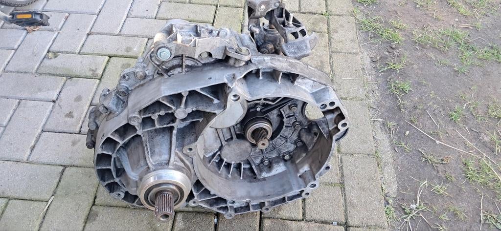 T5  2500dti versnellingsbak, Ophalen