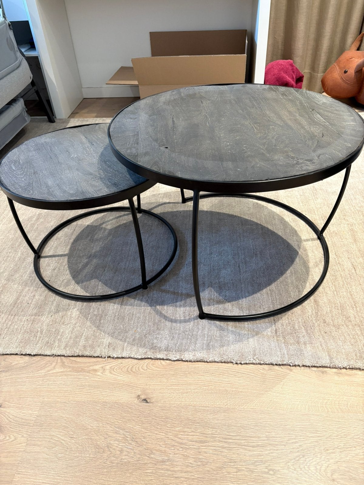 Tweedelige set salontafels - zo goed als nieuw, Maison & Meubles, Tables | Tables de salon, Rond, Autres essences de bois, Comme neuf