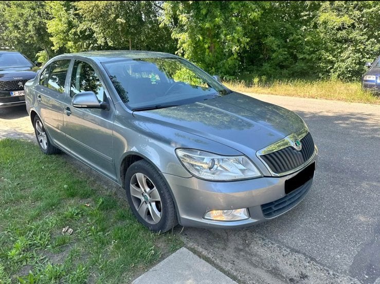 Skoda Octavia Sedan van 2013 1.6tdi met 230.000km, 4 portes, Entreprise, 1360 kg, Noir