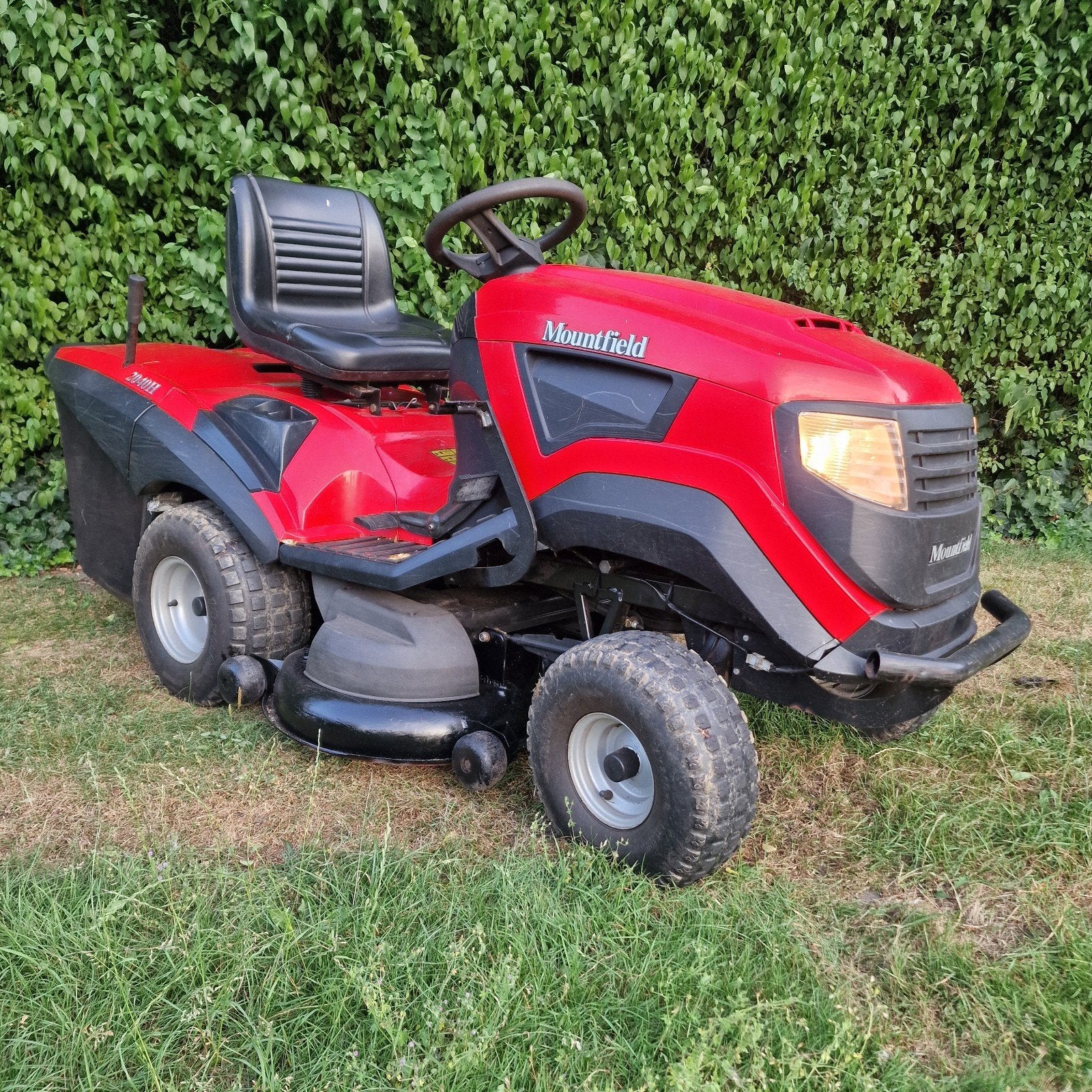Ruim 15 gebruikte zitmaaiers, frontmaaiers, mulch v.a. €950, Tuin en Terras, Ophalen, Gebruikt, Elektrische starter, Castelgarden/Stiga