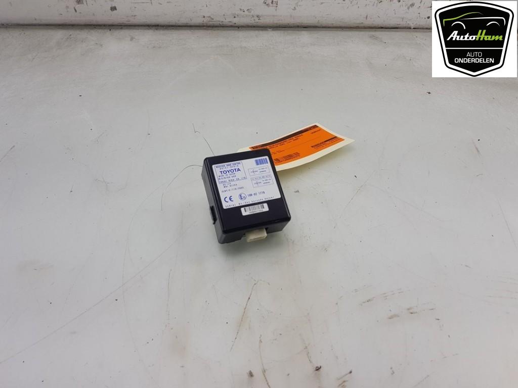 COMPUTER CENTRALE VERGRENDELING Corolla Verso (R10 / 11), Auto-onderdelen, Gebruikt, Toyota