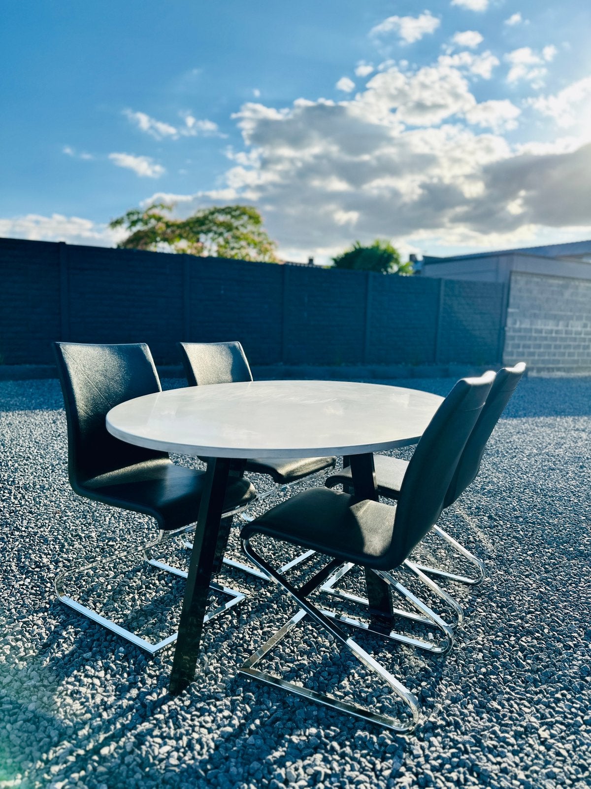 Salle a manger : table et chaises, Enlèvement, Utilisé, Moderne, Moins de 4 chaises