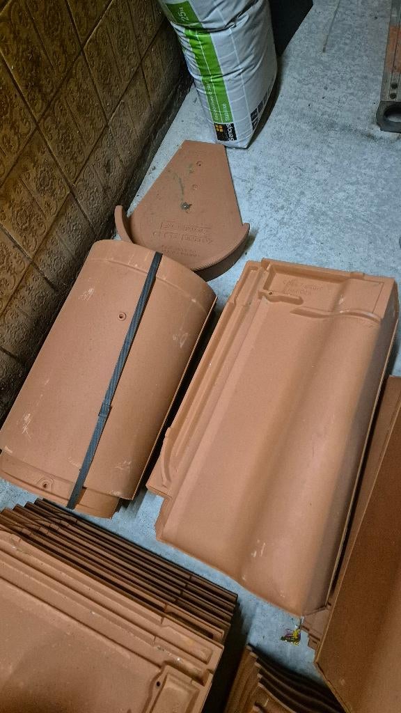 Verschillende soorten restpartijen dakpannen, Ophalen of Verzenden, Zo goed als nieuw, Dakpannen