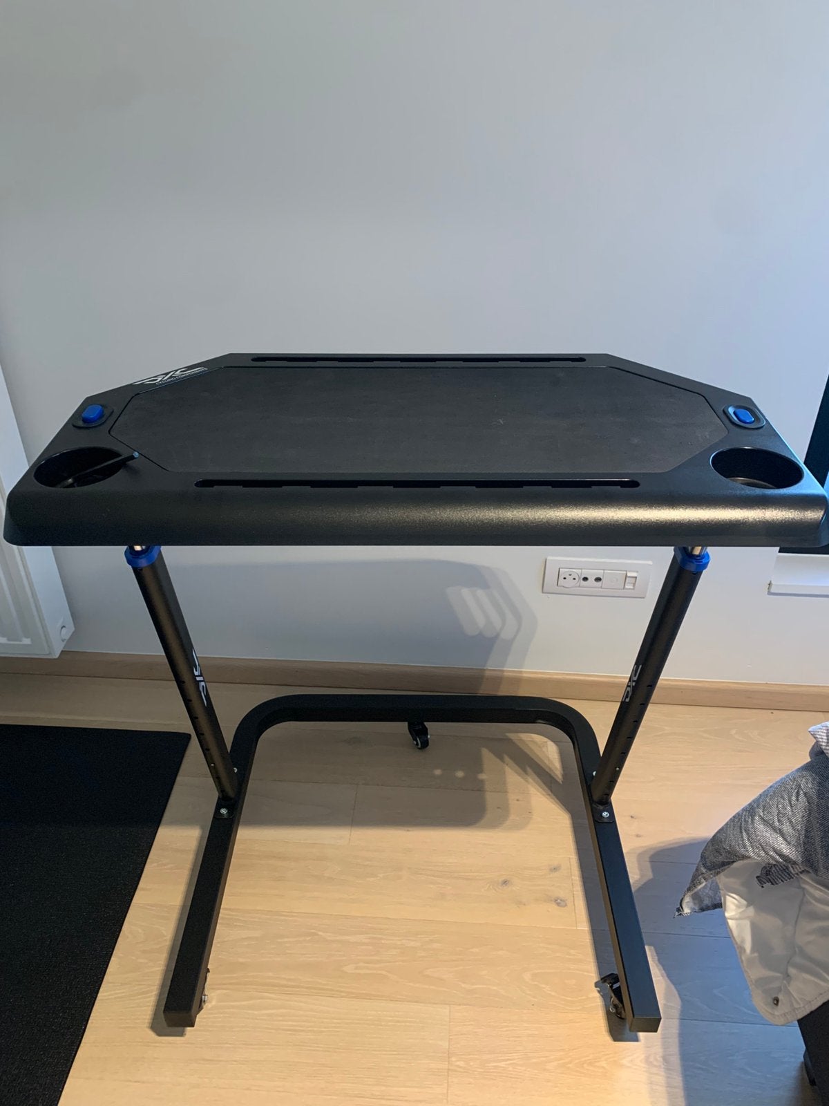 Dxc cycling desk, Computers en Software, Laptoptafels, Ophalen, Zo goed als nieuw