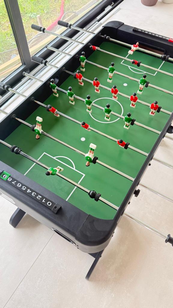 Inklapbare voetbaltafel splinternieuw, Ophalen, Nieuw