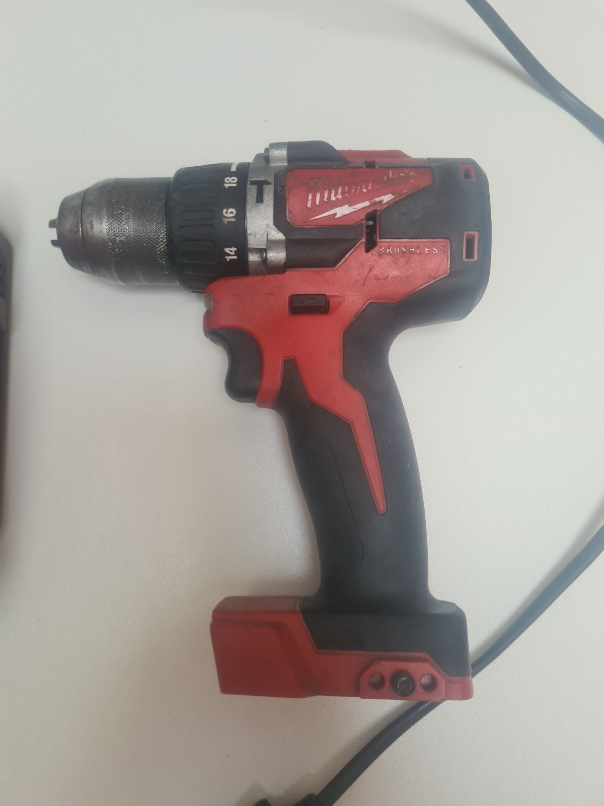 vijs, boor en klopbboor machine milwaukee betere merk, Doe-het-zelf en Bouw, Gereedschap | Boormachines, Ophalen