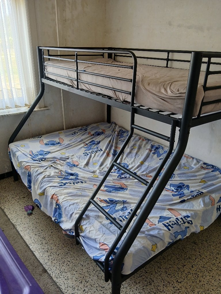 Stapelbed metaal, Huis en Inrichting, Slaapkamer | Stapelbedden en Hoogslapers, Ophalen, Tweepersoons, Minder dan 160 cm, 140 cm