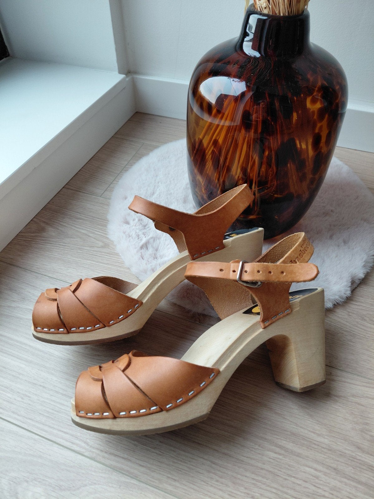 Swedish Hasbeens cognac 39, Bruin, Zo goed als nieuw, Swedish Hasbeens, Sandalen of Muiltjes