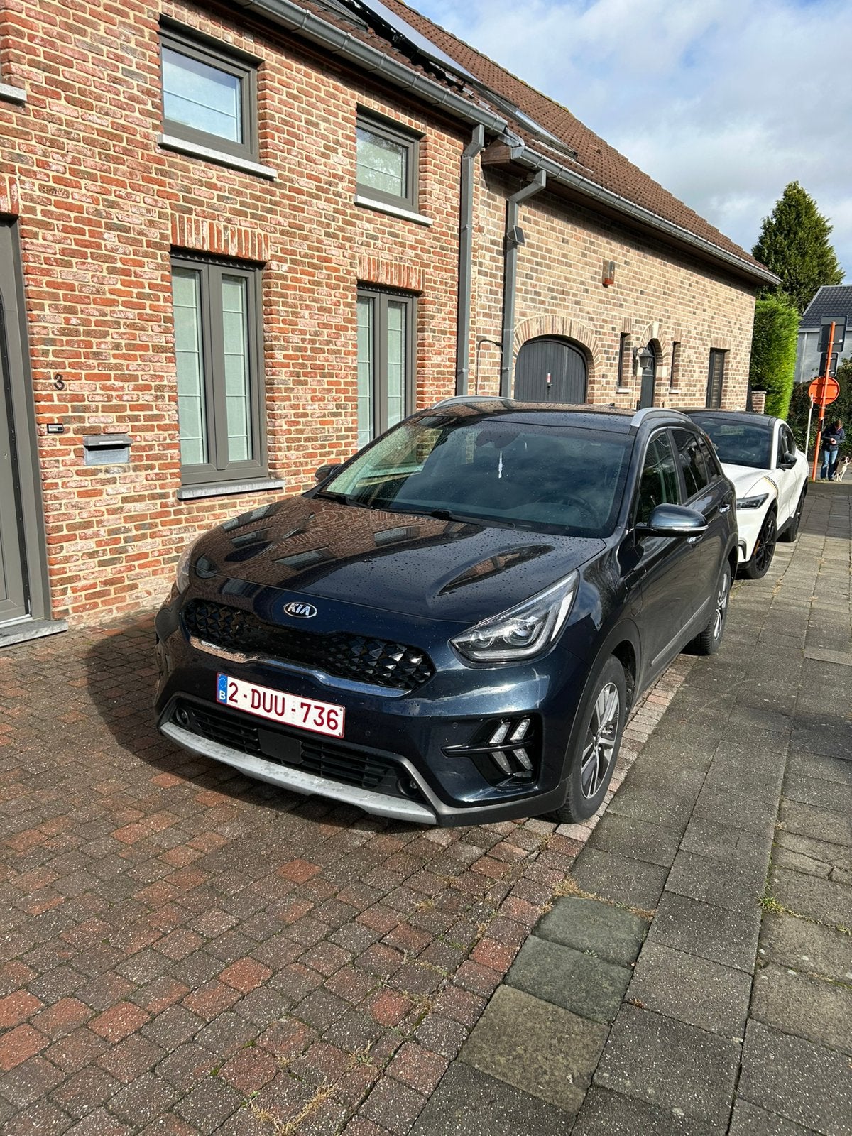 Kia niro plugin bleu fonce, Autos, Achat, Entretenue par le concessionnaire, Noir, Automatique