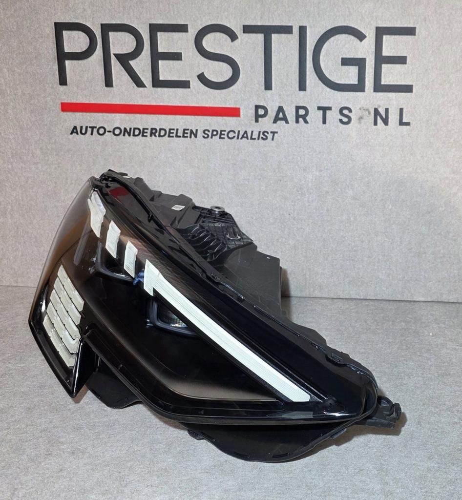 Koplamp Audi A3 8Y RS3 MATRIX LED RECHTS 8Y0941036F Compleet, Auto-onderdelen, Verlichting, Audi, Gebruikt, Herkomst onderdeel bekend