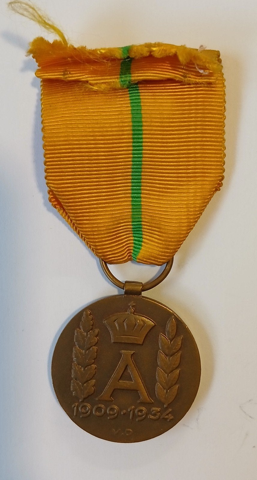 Médaille des Vétérans du Roi Albert Ier., Timbres & Monnaies, Enlèvement ou Envoi