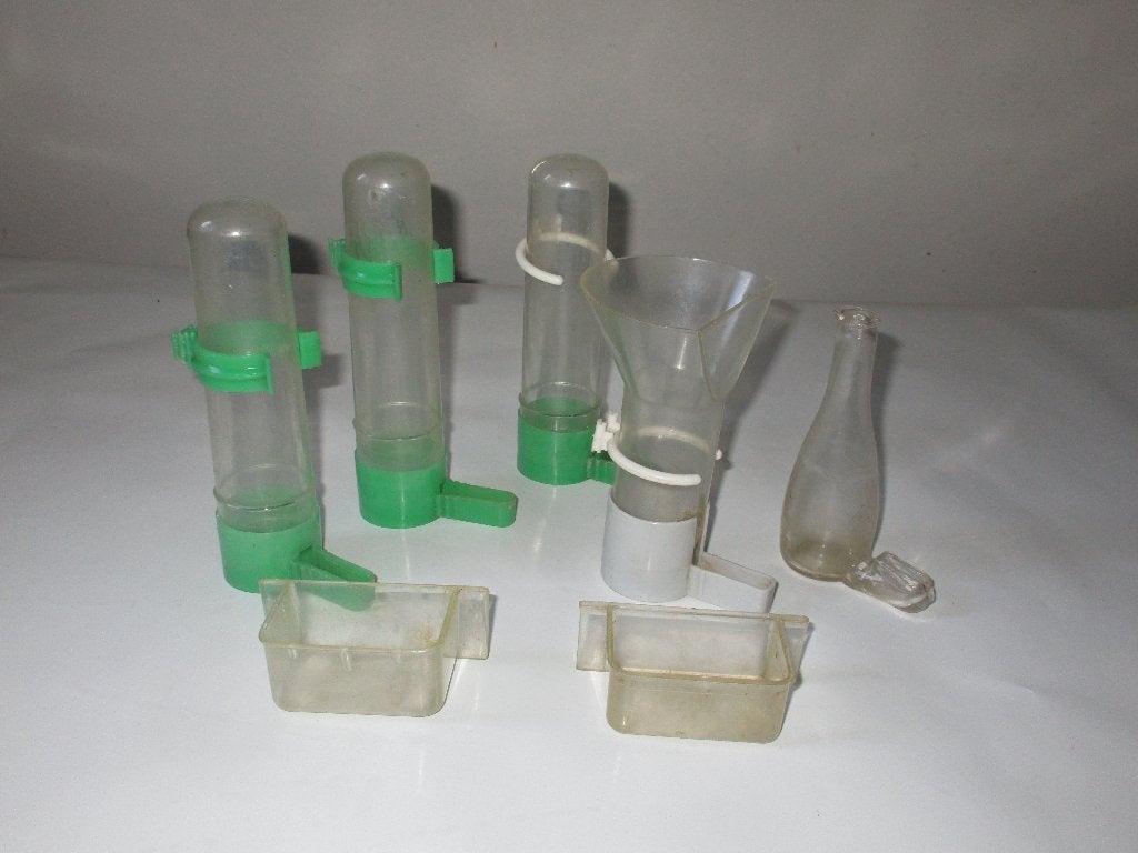 drink- en eetbakjes voor volière, Ophalen of Verzenden, Gebruikt, Kunststof, Volière