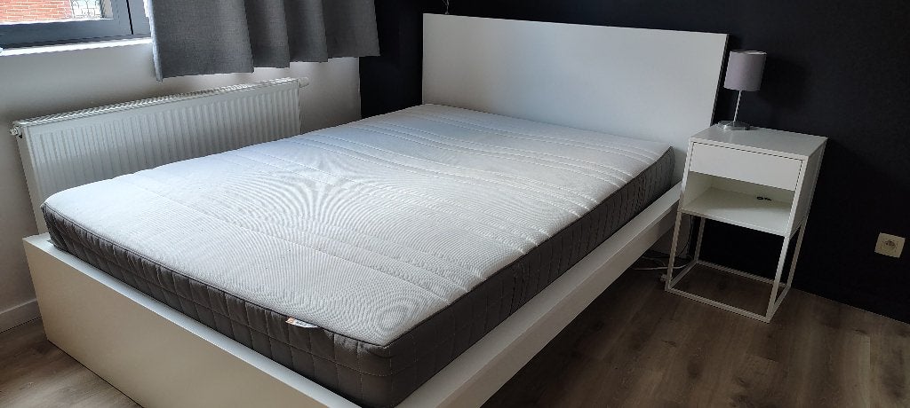 Bed compleet 200x140cm, Ophalen, Wit, 140 cm, Zo goed als nieuw