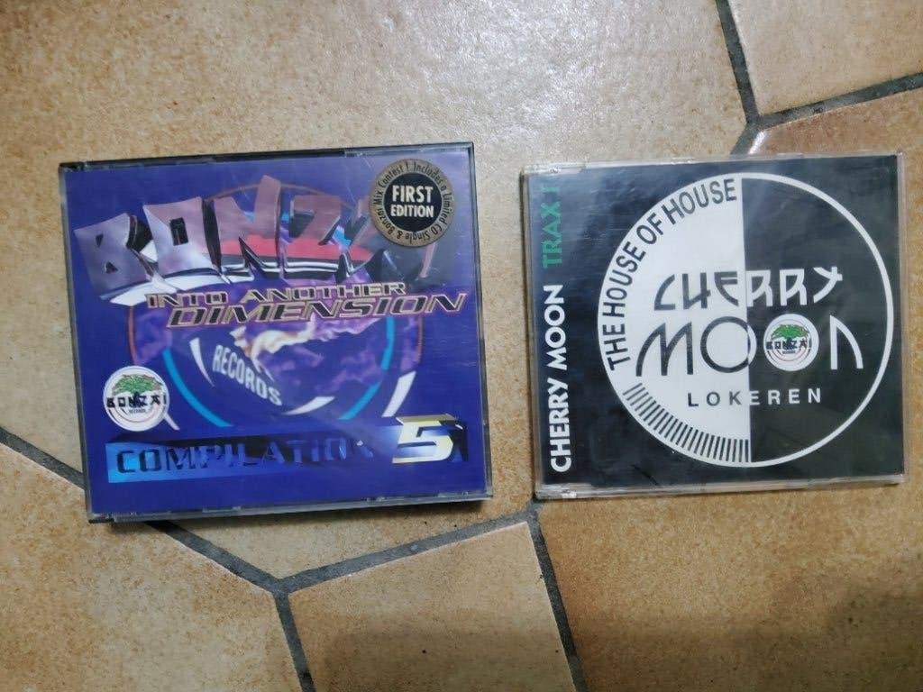 BOX 3 CD INTO ANOTHER DIMENSION & MAXI CD CHERRY MOON BONZAI, Cd's en Dvd's, Ophalen of Verzenden
