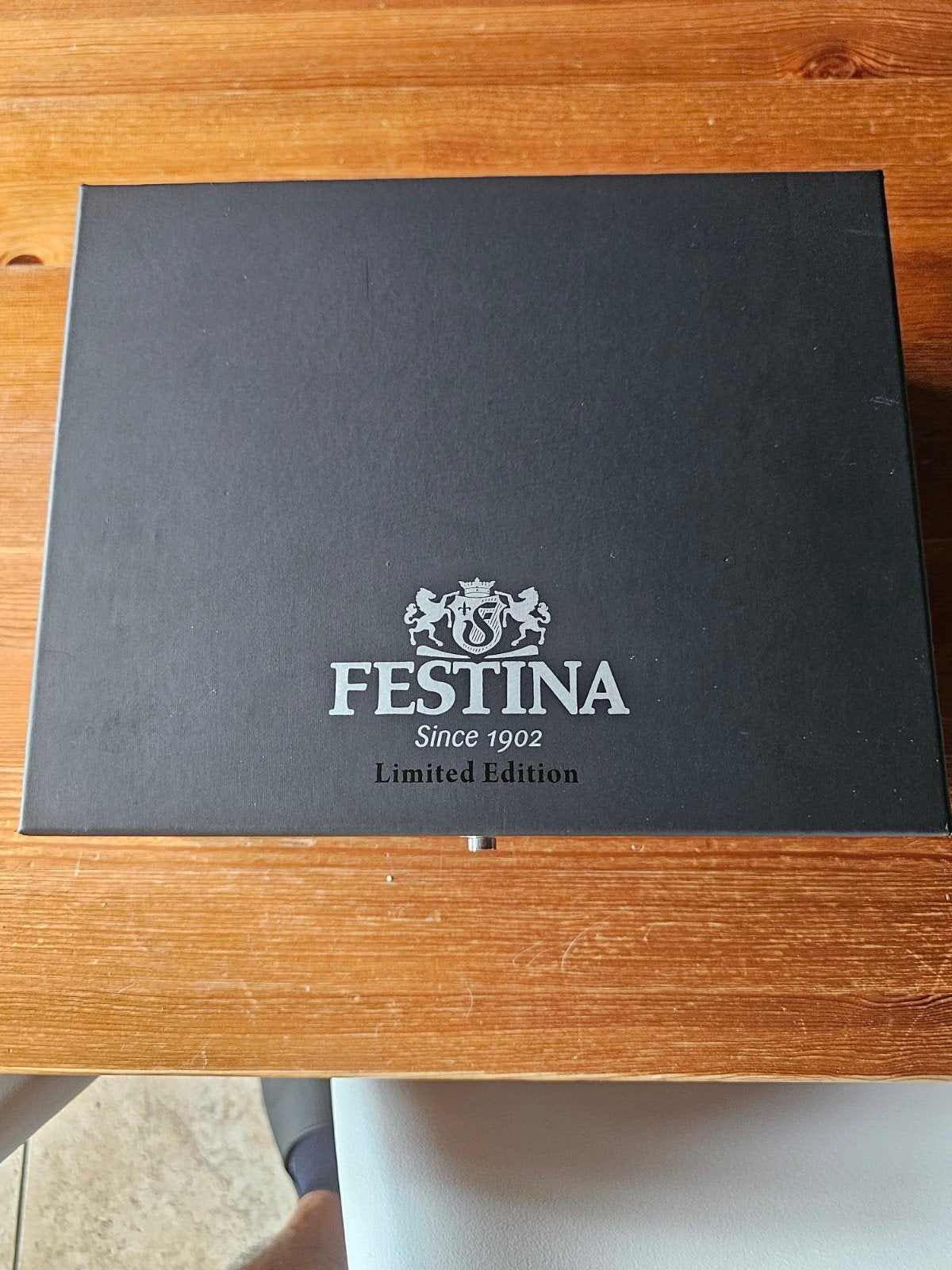 festina nooit gedragen limited edition chronograaf, Handtassen en Accessoires, Horloges | Heren, Staal, Polshorloge, Nieuw, Kunststof