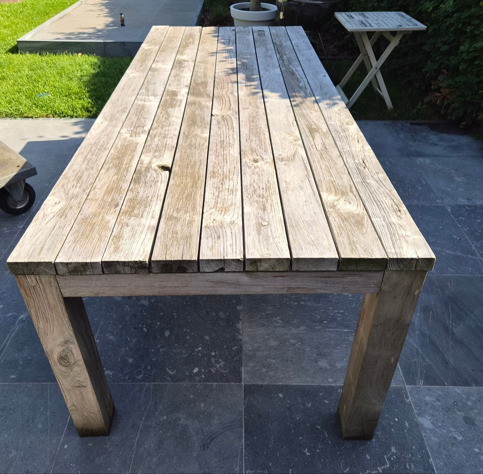 Tuintafel, Ophalen
