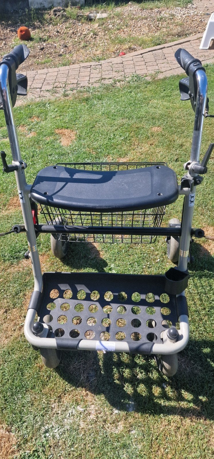 Rollator met afneembaar mandje in perfecte staat, Diversen, Ophalen