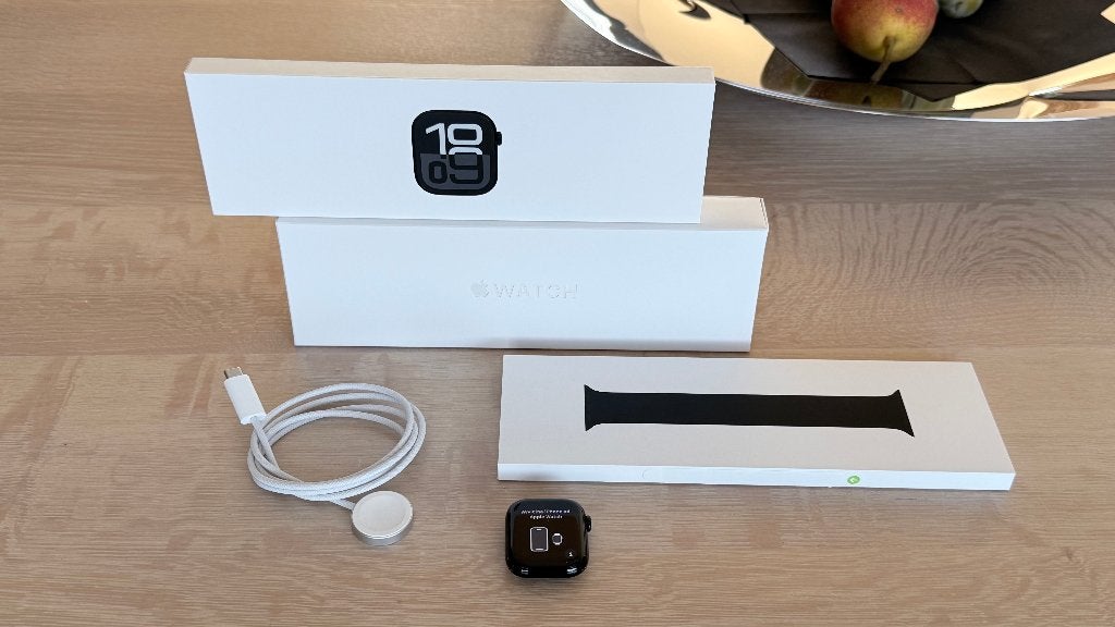 Apple Watch 10 / 42 mm / Zwart / Met Solo Loop (zwart), Zwart, Apple Watch, IOS, Ophalen of Verzenden