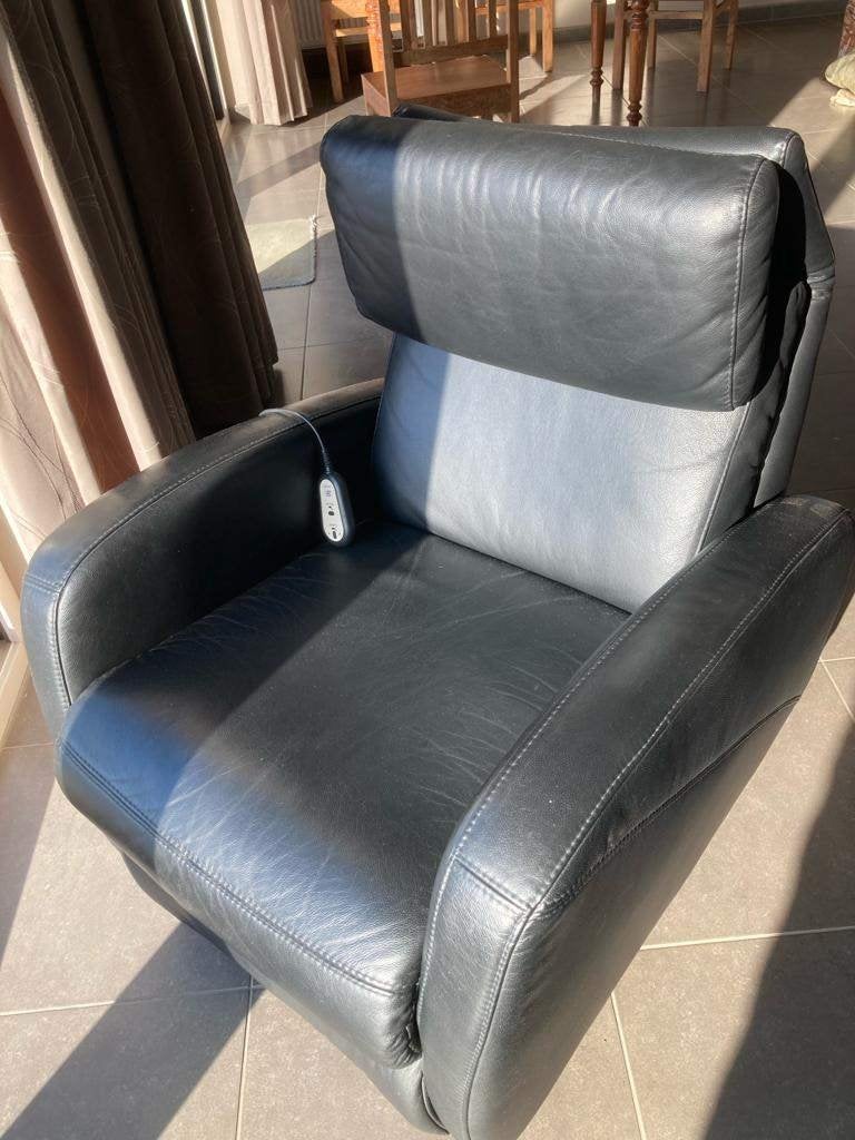 relax zetel, Huis en Inrichting, Fauteuils, Ophalen, Minder dan 75 cm, Leer, Zo goed als nieuw