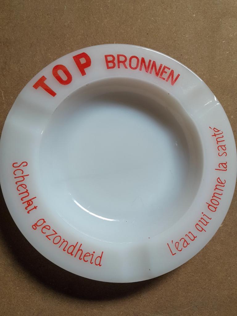 Top bronnen, Collections, Enlèvement
