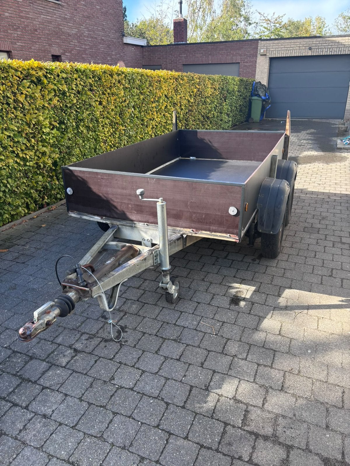 Aanhangwagen, Ophalen, Zo goed als nieuw