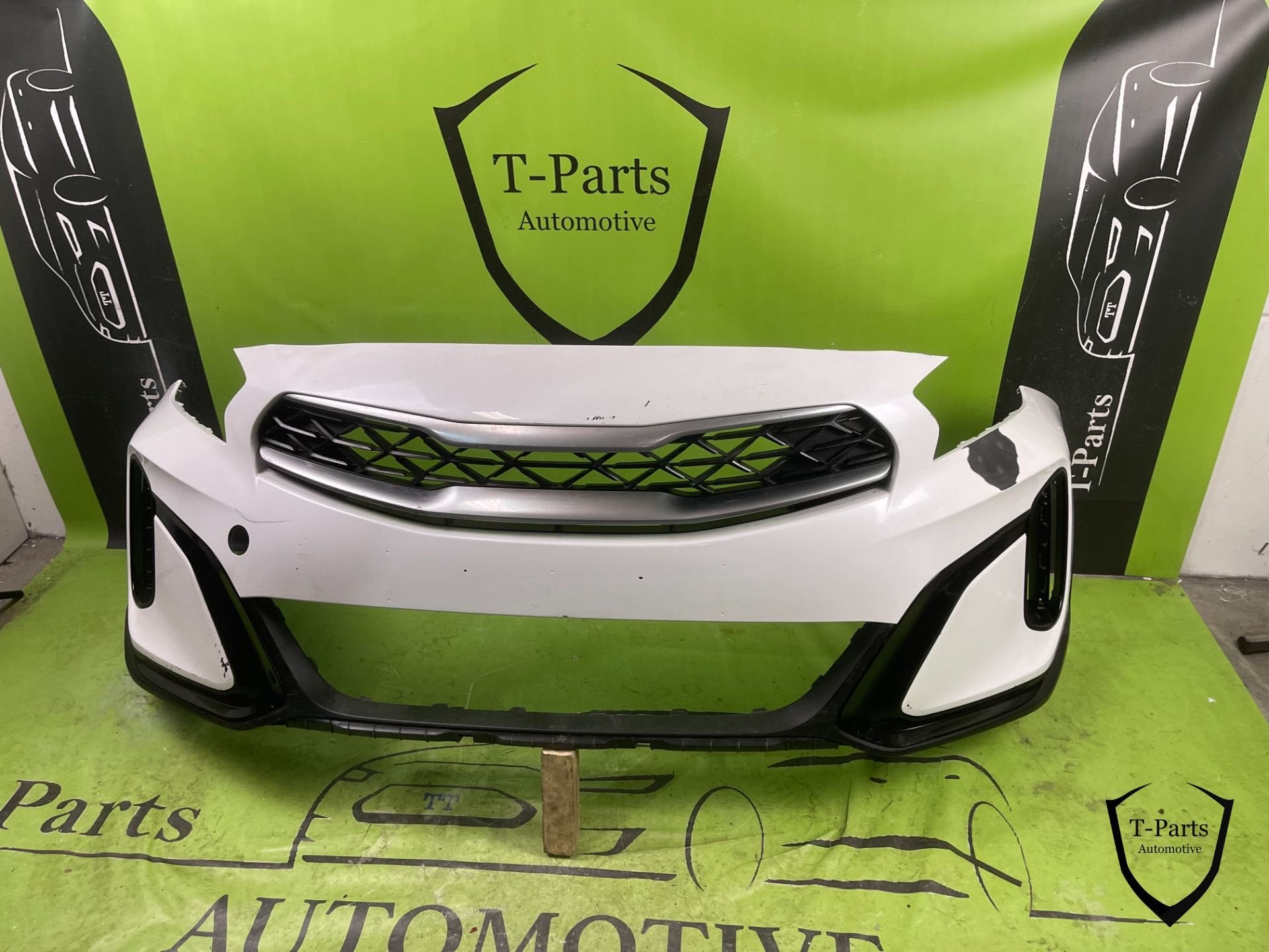 kia Xceed voorbumper bumper 86540J7PB0 grille, Info@fabrikant.eu, Bumper, Fabrikantstraat 1
1000 AA  Amsterdam, Fabrikant BV