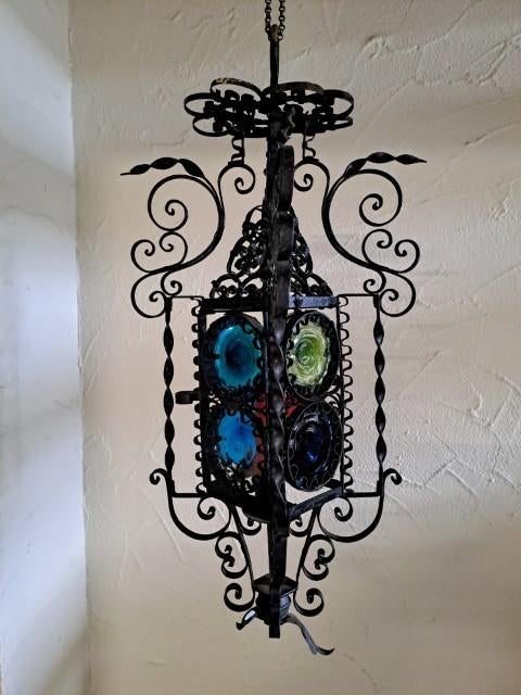 Lanterne en fer forgé avec vitrail, Maison & Meubles, Lampes | Lustres, Comme neuf, Verre, Envoi