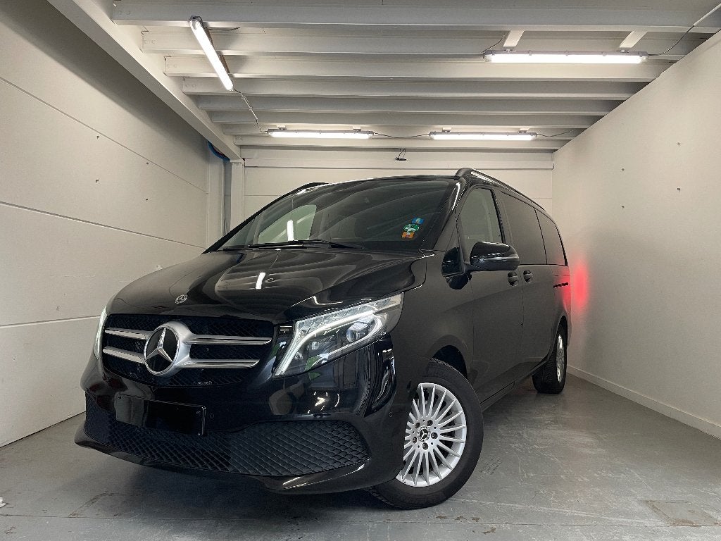 Mercedes-Benz - V220d - 5 plaatsen lichte vracht, Auto's, Automaat, Achterwielaandrijving, 4 cilinders, Zwart