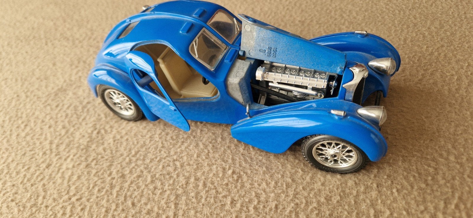 Bugatti Atlantic 1964, Enlèvement