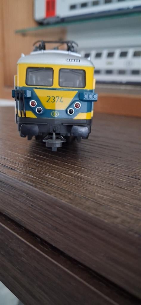 Loco sncb 2374 de la sncb en digital 2 rail de chez lima, Enlèvement