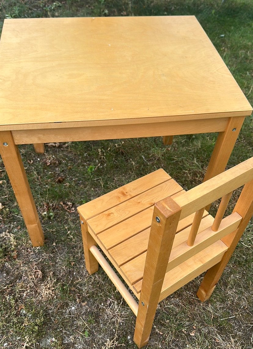 Heel mooi houten tafeltje met stoeltje., Ophalen, Zo goed als nieuw, Tafel