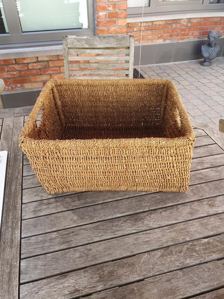 Rieten mand, Enlèvement, Panier