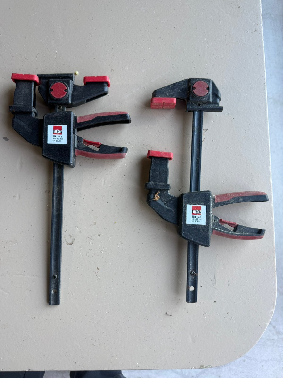 Pince à colle BESSEY EZR 15-6, lot de 2, Enlèvement, Comme neuf