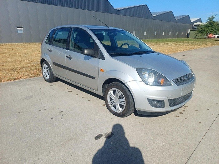 Ford Fiesta 1.4TD déjà approuvée pour la vente+Carpass, Verrouillage central, Achat, Boîte manuelle, Diesel