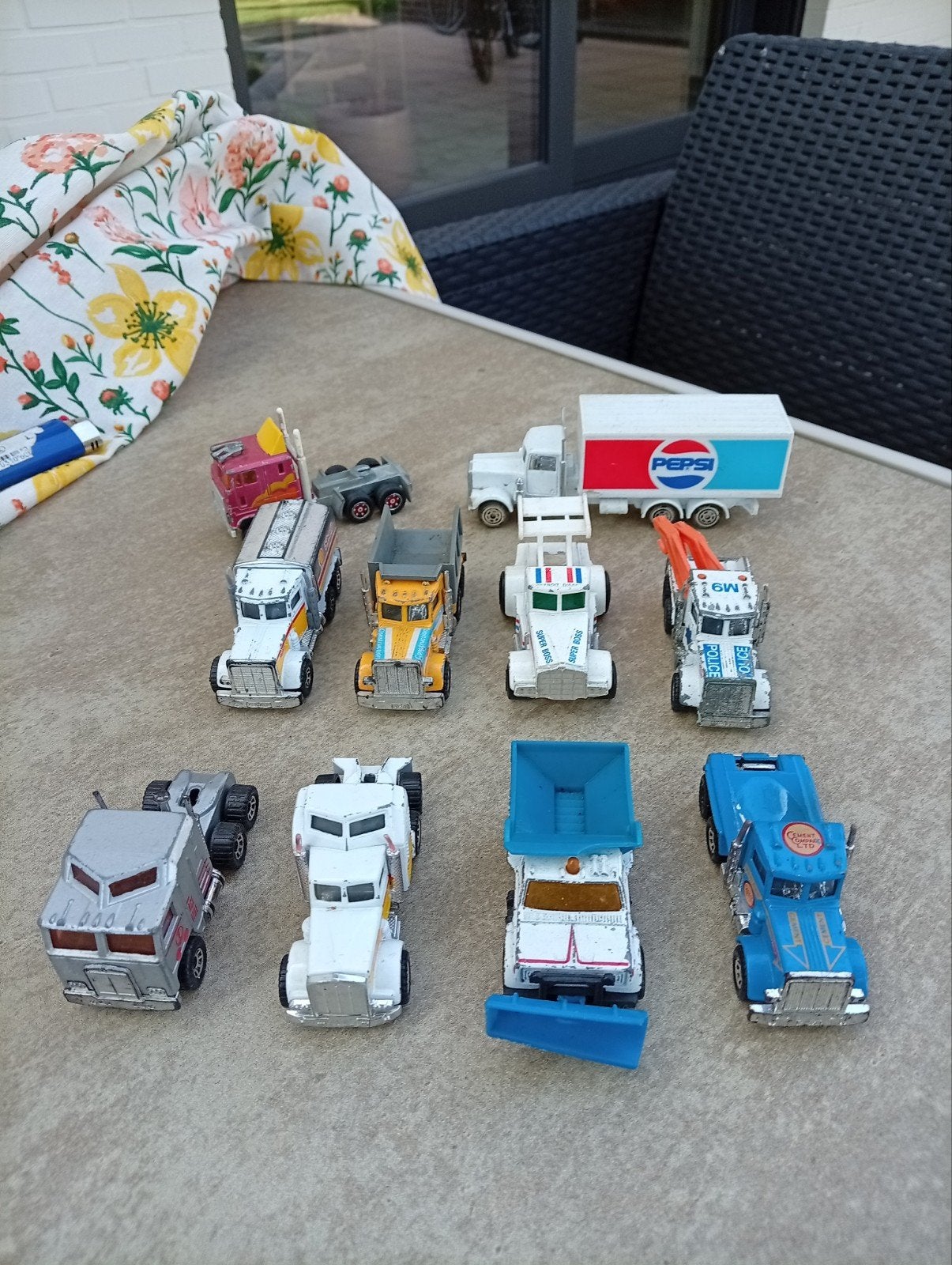 lot Amerikaanse vrachtwagens, miniaturen matchbox enz, Hobby en Vrije tijd, Ophalen of Verzenden