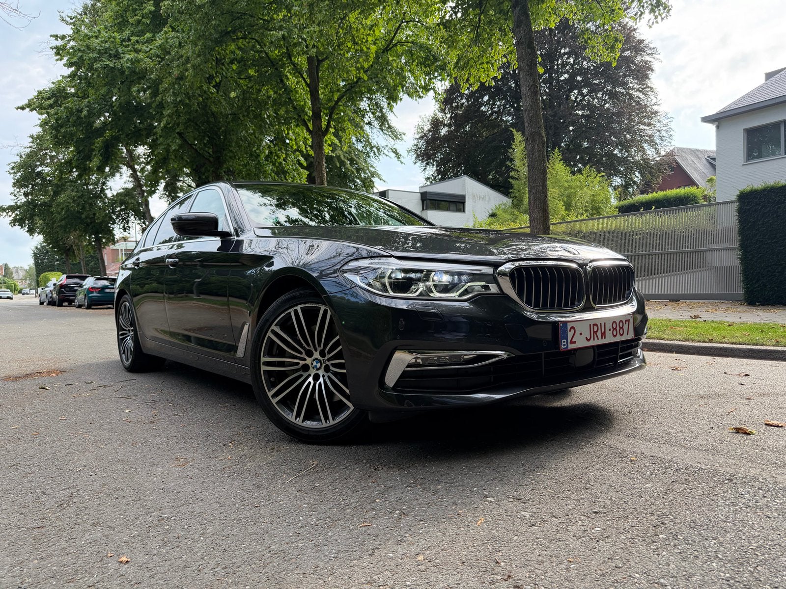 530e Performance Business Edition, 4 cilinders, 2420 kg, Zwart, Leder