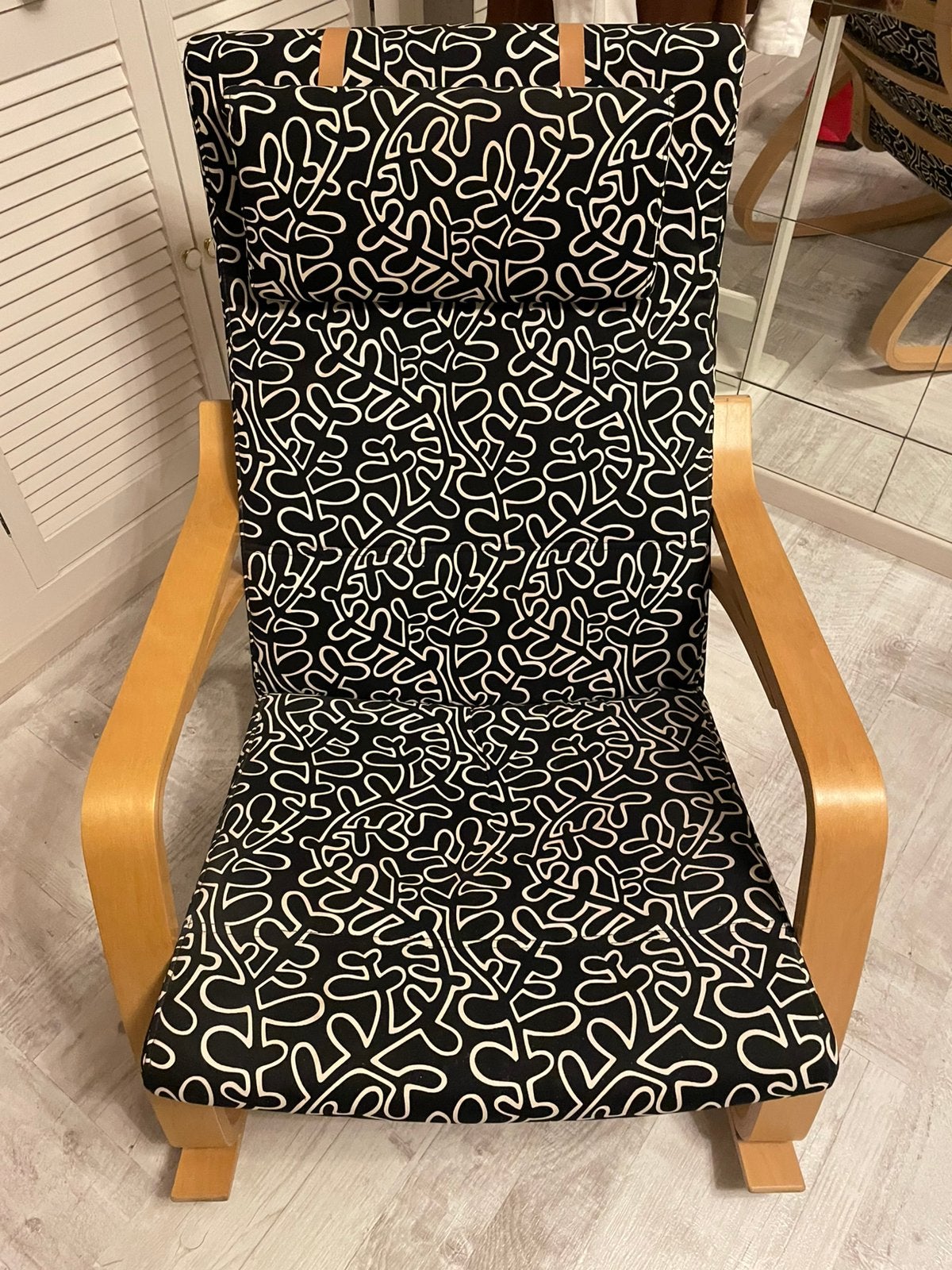 Fauteuil à bascule Poang, Enfants & Bébés, Enlèvement, Comme neuf, Chaise(s)