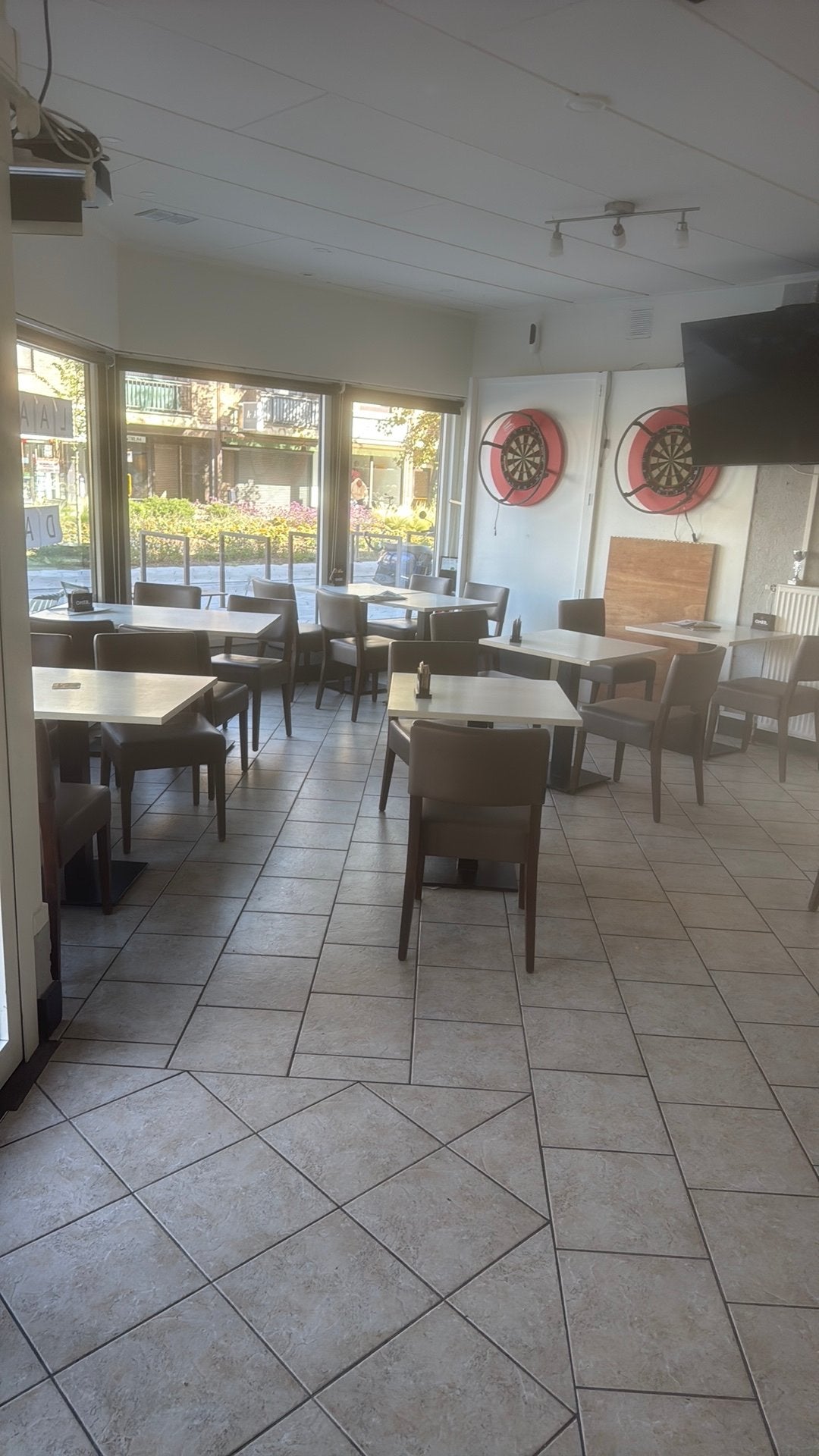 Tafels stoelen horeca