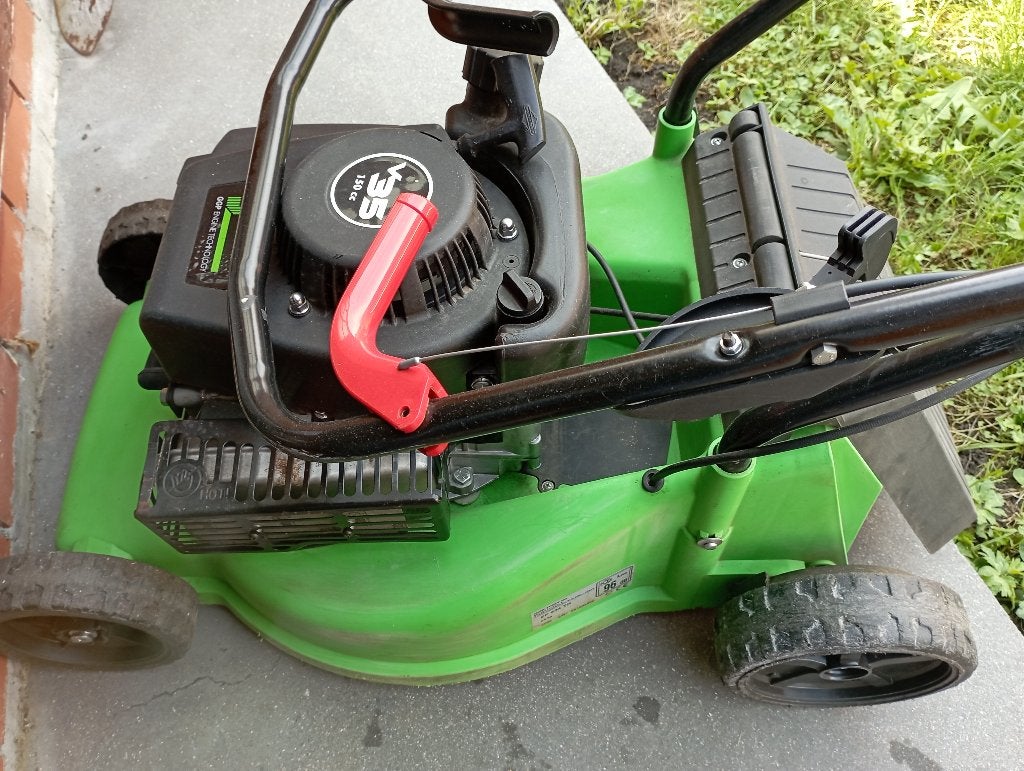 Tondeuse auto tractée Stiga 150CC, Jardin & Terrasse, Stiga, Tondeuse rotative, 40 à 49 cm, Enlèvement